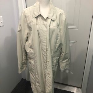 Ladies plus size XXL, Eddie Bauer rain jacket